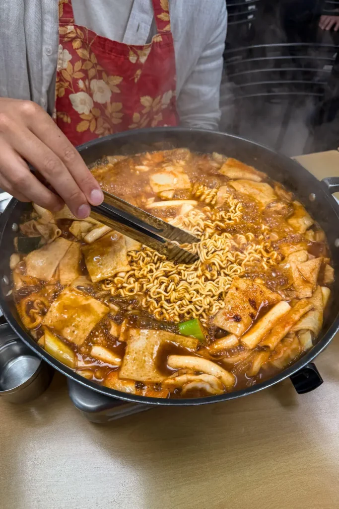 Foods to eat in Seoul: Korean Jeukseok Tteokbokki (On-The-Spot Rice Cakes) hot pot
