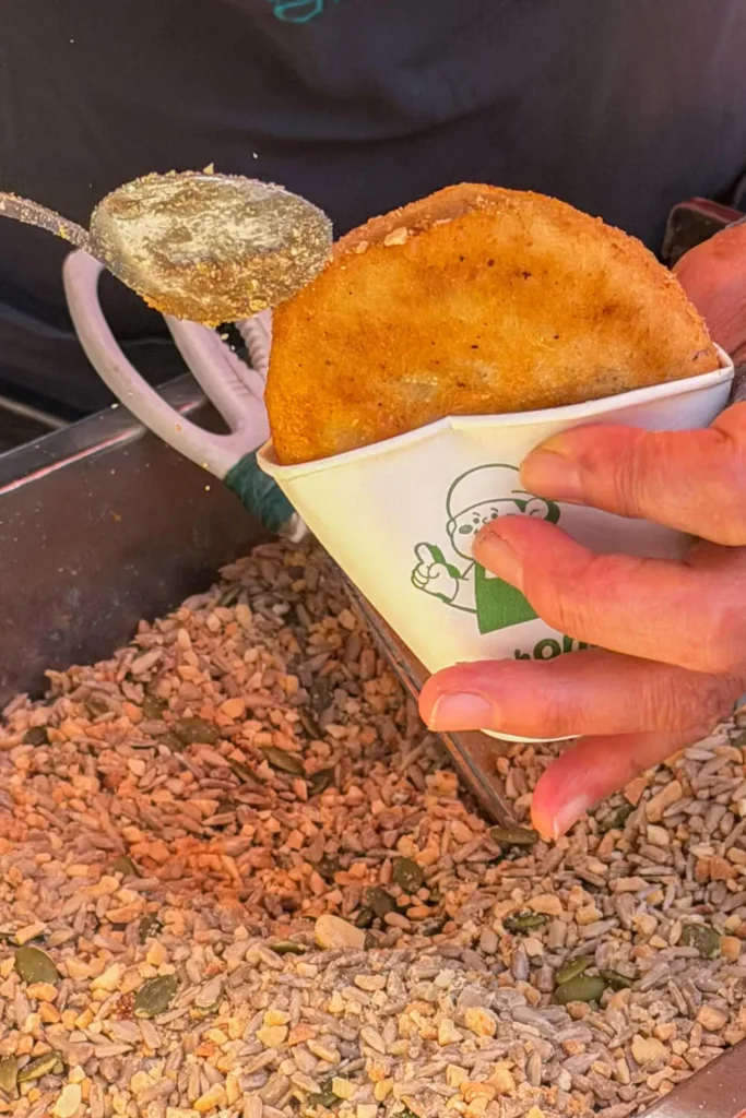 Busan street foods: Ssiat Hotteok (Korean Sweet Pancakes with Seeds)